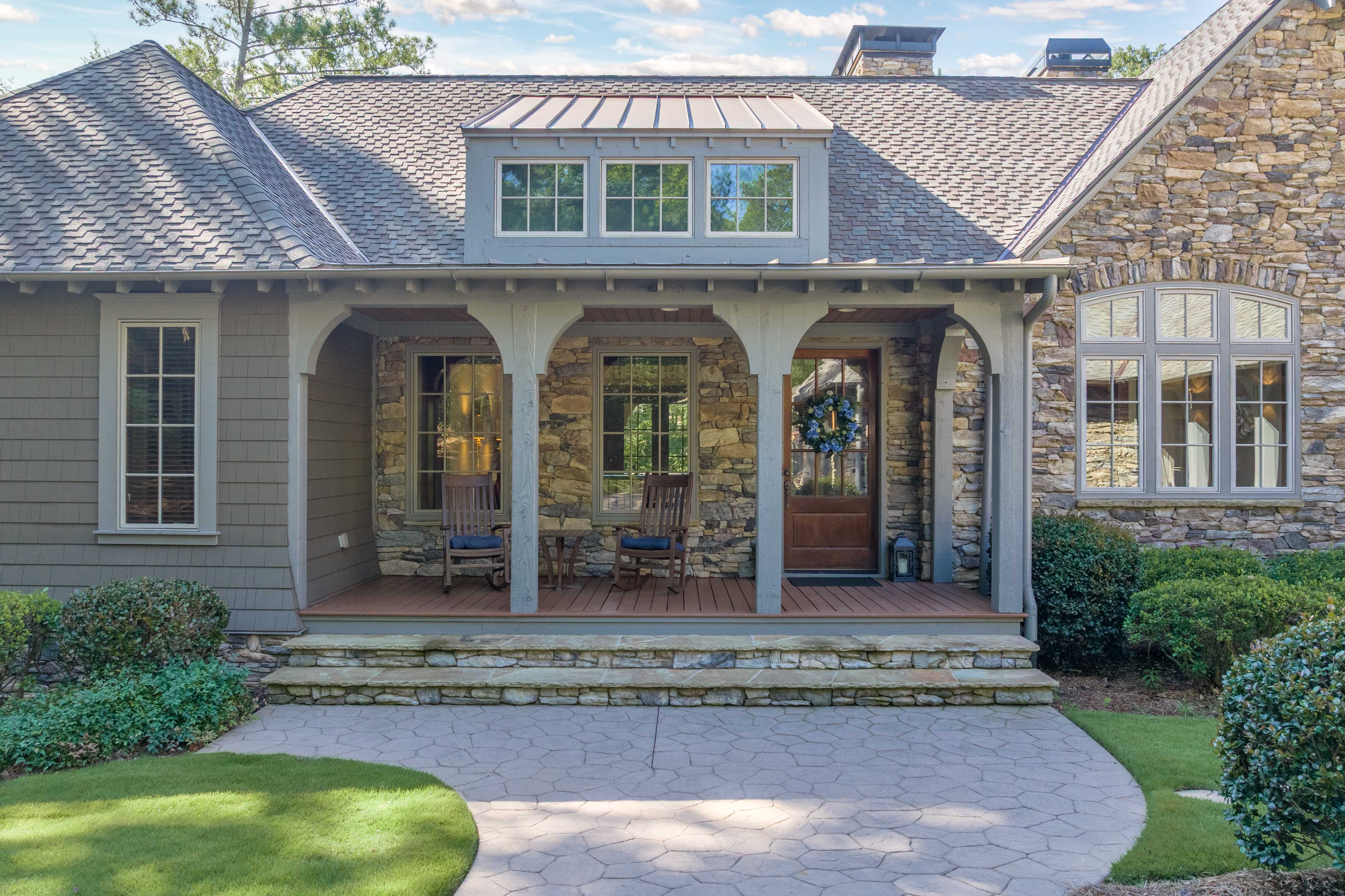 1040 Woodmont Ct. image 4